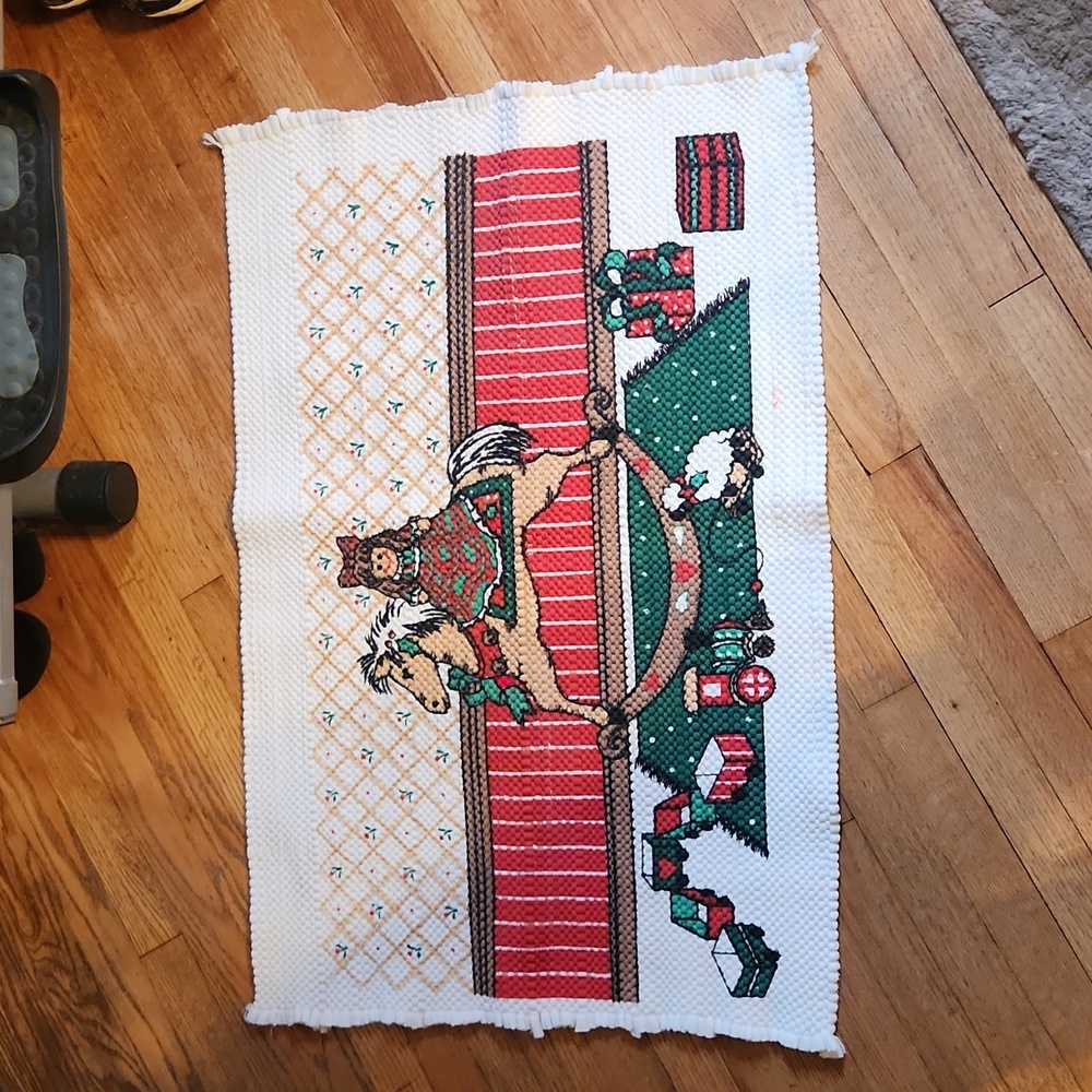 Reversible welcome mat
